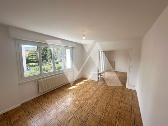 For rent - 6 room apartment in the heart of Nyon - Photo 1