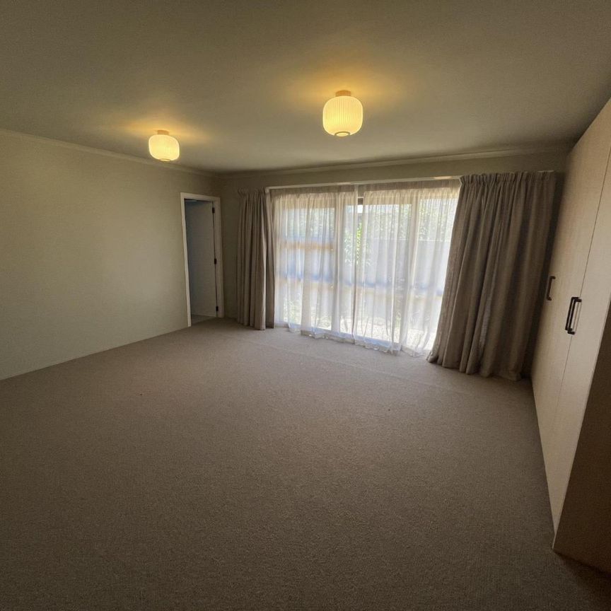 Fully Renovated Merrilands home - Photo 1