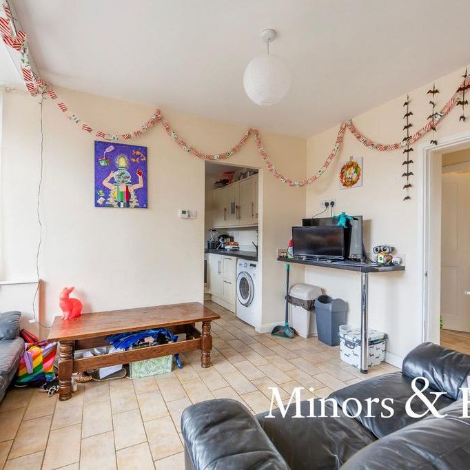 5 bedroom detached house to rent - Photo 1