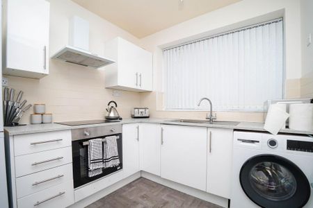 1 bedroom flat to rent - Photo 3
