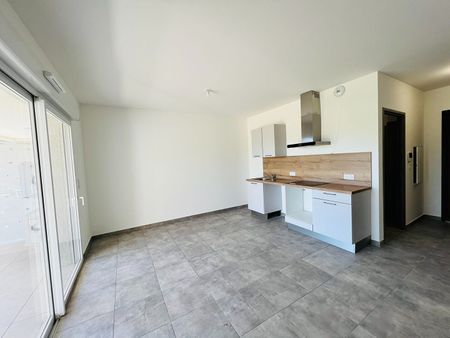 Location Appartement 2 pièces 41m² - Photo 2