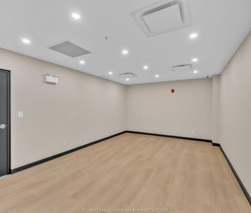 For Lease - 4300 LAURIER Parkway Unit# 479, LaSalle, Ontario - Photo 6