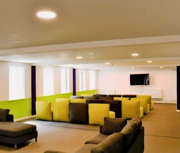 Ground Floor Premier Luxe Studio - Photo 1