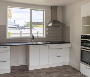 Modern Living in Strathern - Photo 6