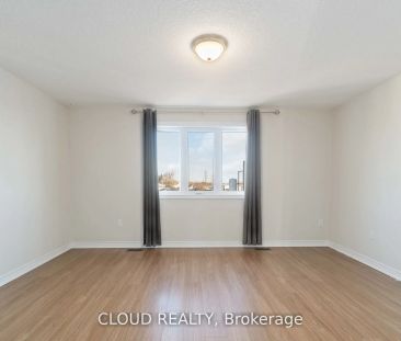 Property For Lease | X8208358 - Photo 1