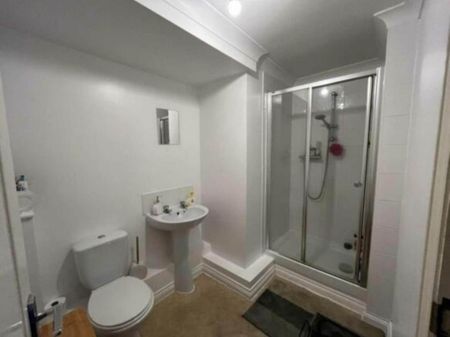 2 bedroom apartment to rent - Photo 5