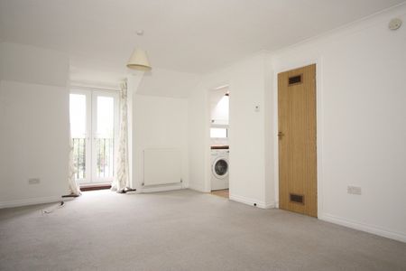 Midhope Road, Woking - Photo 2