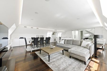 3 bedroom flat to rent - Photo 2