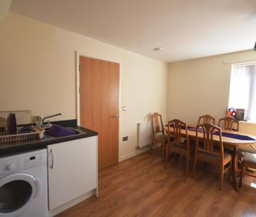 West Centre Way, LAWLEY - £825 pcm - Photo 3