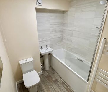 North Petherton, Bridgwater, Somerset - Photo 4