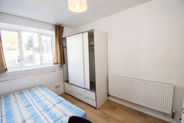 Studio Flat, Holloway Road, N7 - Photo 1