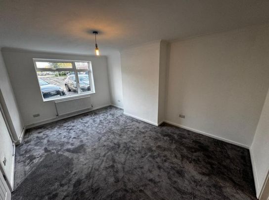 Shooters Road, Enfield - Photo 1