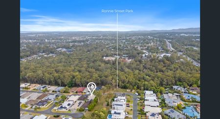 Peaceful Parkside Living in a Prime Cleveland Location - Photo 3