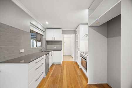 Stunning Two Bedroom Home! - Photo 2
