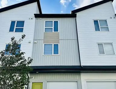 Beautiful Brand New Townhouse! 2 Bedroom 2.5 Bath | Calgary - Photo 1