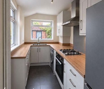 2 bedroom terraced house to rent - Photo 5