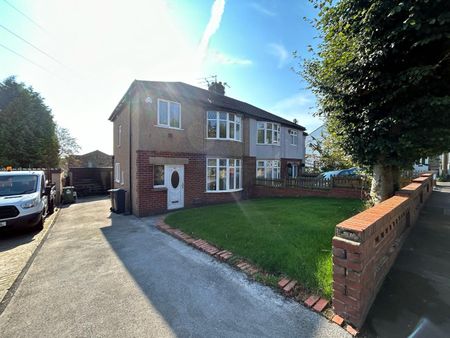 Wheatley Lane Road, Fence, Burnley - Photo 5