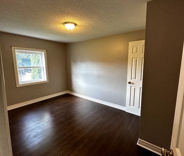 For Lease - 86 Bond Crescent, Richmond Hill, Ontario - Photo 6