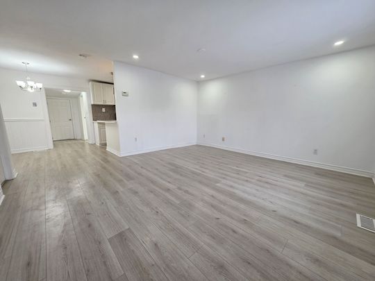 For Lease - 278 Pasadena Drive, Georgina, Ontario - Photo 1