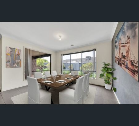 33 Rain Lover Drive, Kurunjang, Vic 3337 - Photo 5