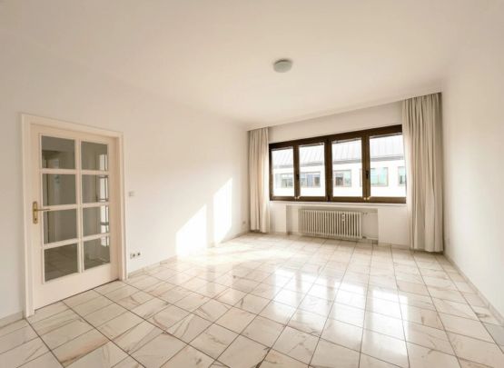 NÄHE STAATSOPER- ruhig gelegene 3 Zimmer Wohnung mit 40m² Terrasse im Dachgeschoss (9. Etage)! - Photo 1