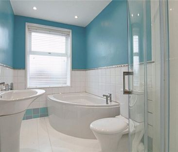 2 bedroom end of terrace house to rent - Photo 6
