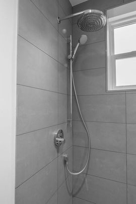 4745 Queen Mary Road, Montréal, QC - Photo 1