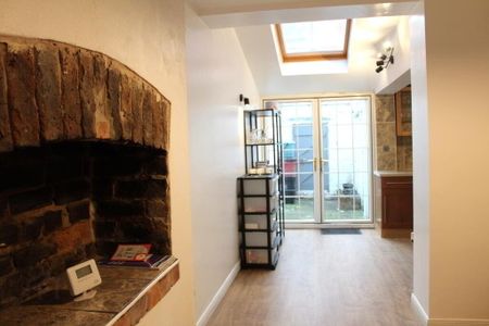 71 Euston Street, Belfast, BT6 9AF - Photo 5