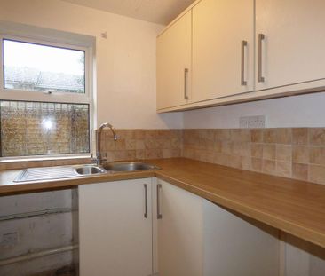 1 bedroom semi-detached house to rent - Photo 6