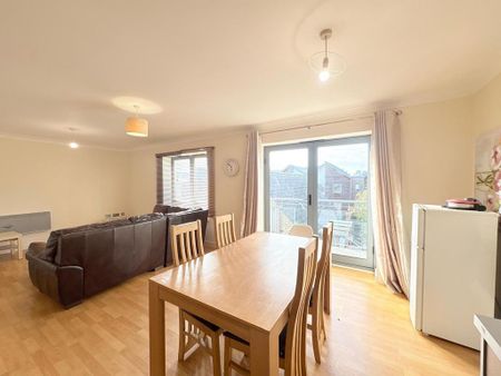 2 bedroom apartment to rent - Photo 3