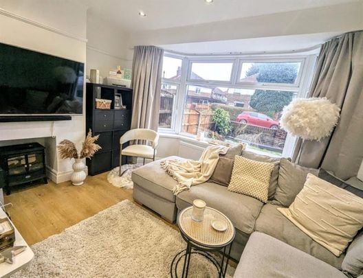 Malpas Drive, Altrincham - Photo 1