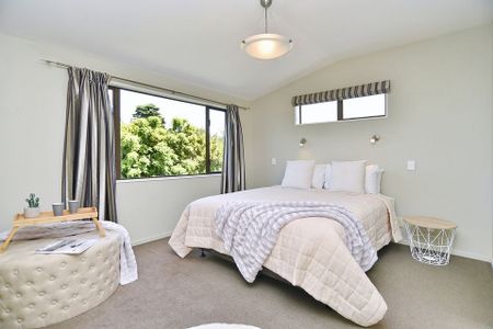 Fully Furnished 3BR Home in Papanui! - Photo 3