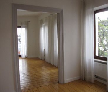 **SEHR SCHÖNE ALTBAUWOHNUNG**ZENTRAL GELEGEN Ideal für 2 Personen - Photo 1