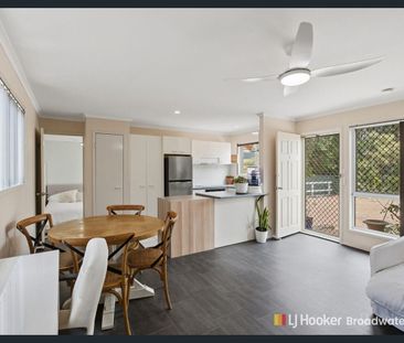 Stylish, Spacious & Steps from the Water! - Photo 6