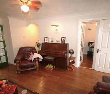 CanterburyAbbey Gardens, CT2 7EU, Canterbury - Photo 3