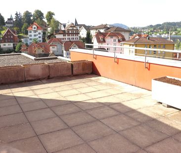 neu renovierte 3.5 Zi.-Wohnung mit Terrasse und Balkon - Photo 6