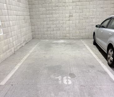 Rare 1 bedroom apartment in Flat bush - Photo 6