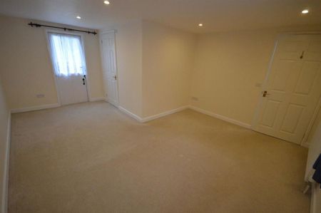 2 bedroom cottage to rent - Photo 3