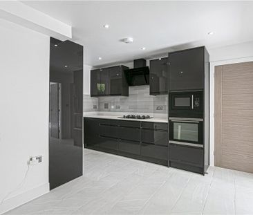 Broad Street, Guildford, Surrey, GU3 3BG - Photo 3