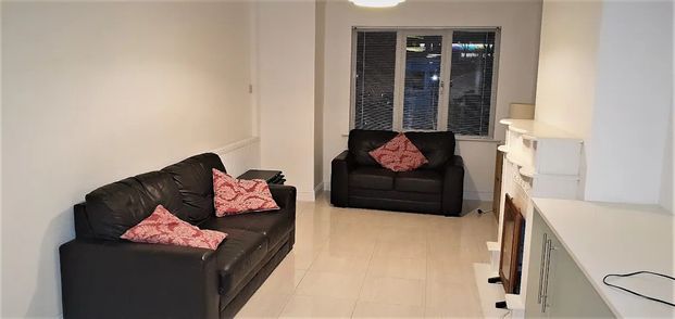 Seven Oaks, Dublin - Photo 1