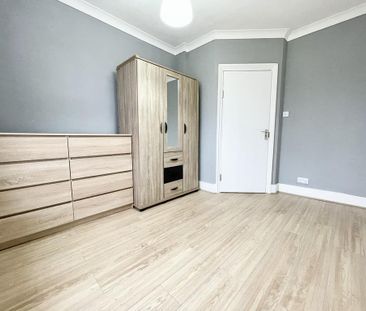 4 bedroom terraced house to rent - Photo 4