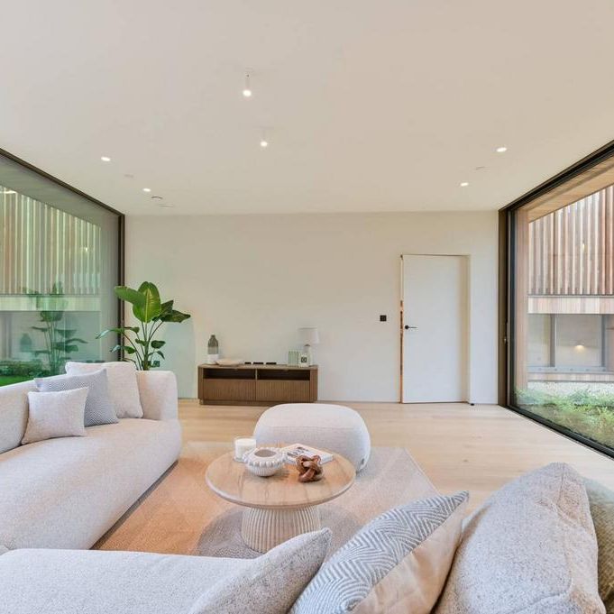 5 bedroom detached house to rent - Photo 1