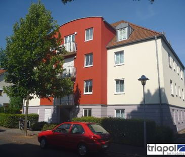 Schöne und ruhig gelegene 2-Zi-Wohnung mit 2 Balkone und Einbauküche in Coswig. - Photo 1