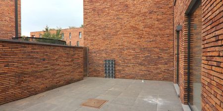 Eengezinswoning te huur in Sint-Truiden voor € 1.300 met 3 slaapkamers - Photo 4