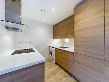 1 bedroom flat to rent - Photo 3