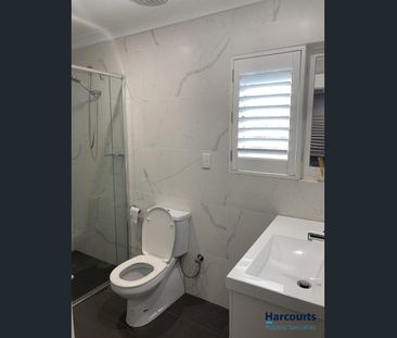 Cosy Subiaco Living - Right on the Doorstep of Rokeby Road! - Photo 5
