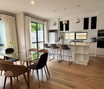 Near New 3BR Home in Silverdale - Photo 3