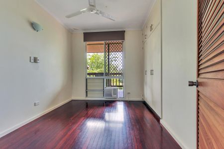 Classic Darwin Elevated House - Photo 3