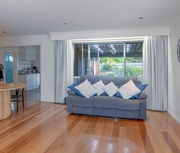 3 Fleming Court, Oakleigh South VIC 3167 - House For Rent | Domain - Photo 2