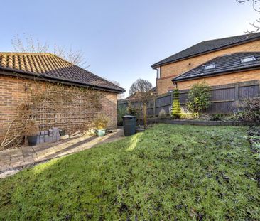 2 bedroom end of terrace house to rent - Photo 6